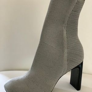 Reg & Bone Ellis Sock Slim- knit Ankle Boot Gray size 8